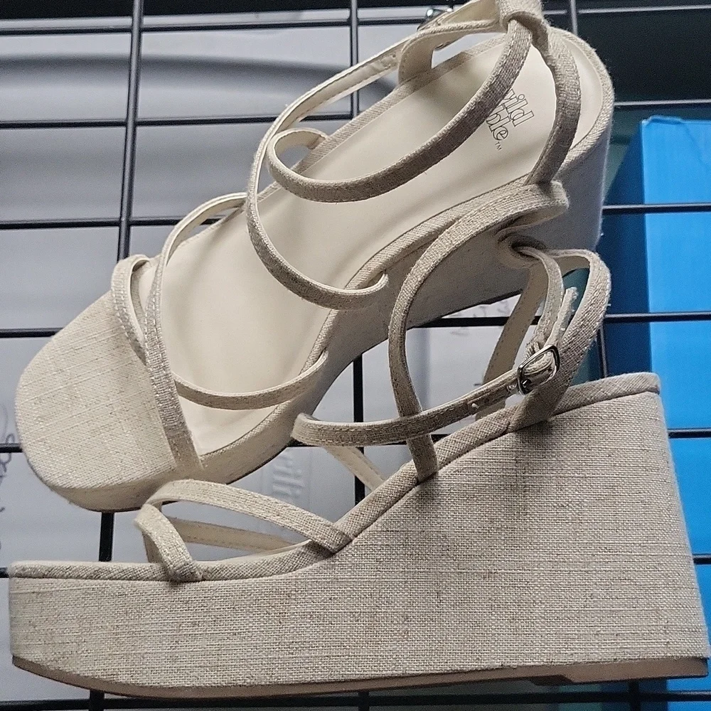 Wild Fable Natural Off White Platform Strappy Wedge Heel